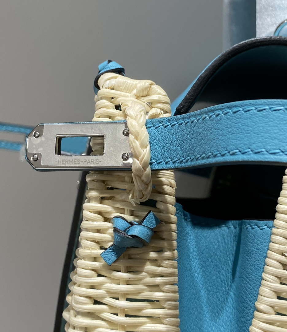 Hermes Picnic Sellier Kelly 22 Barenia Palladium Hardware H21805