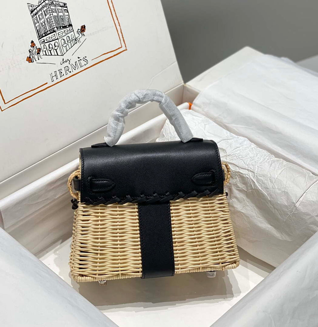 Hermes Picnic Sellier Kelly 22 Barenia Palladium Hardware H21806
