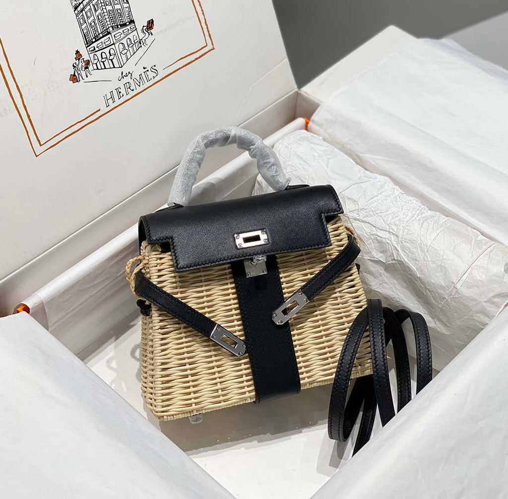 Hermes Picnic Sellier Kelly 22 Barenia Palladium Hardware H21806