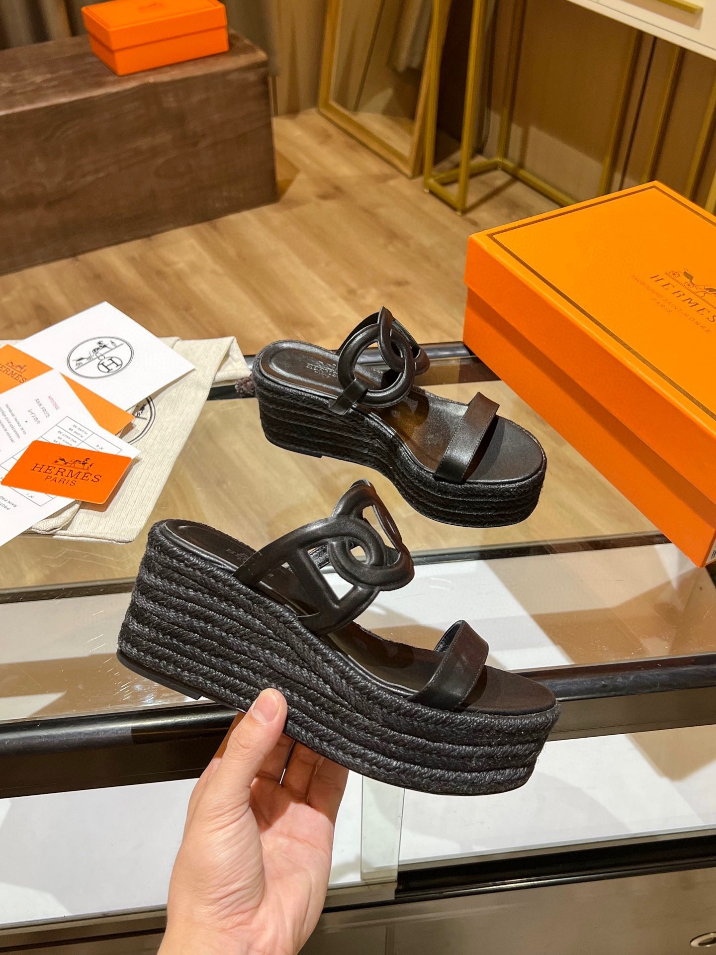 Hermes Sandals Women H26302 - 35 - View 5