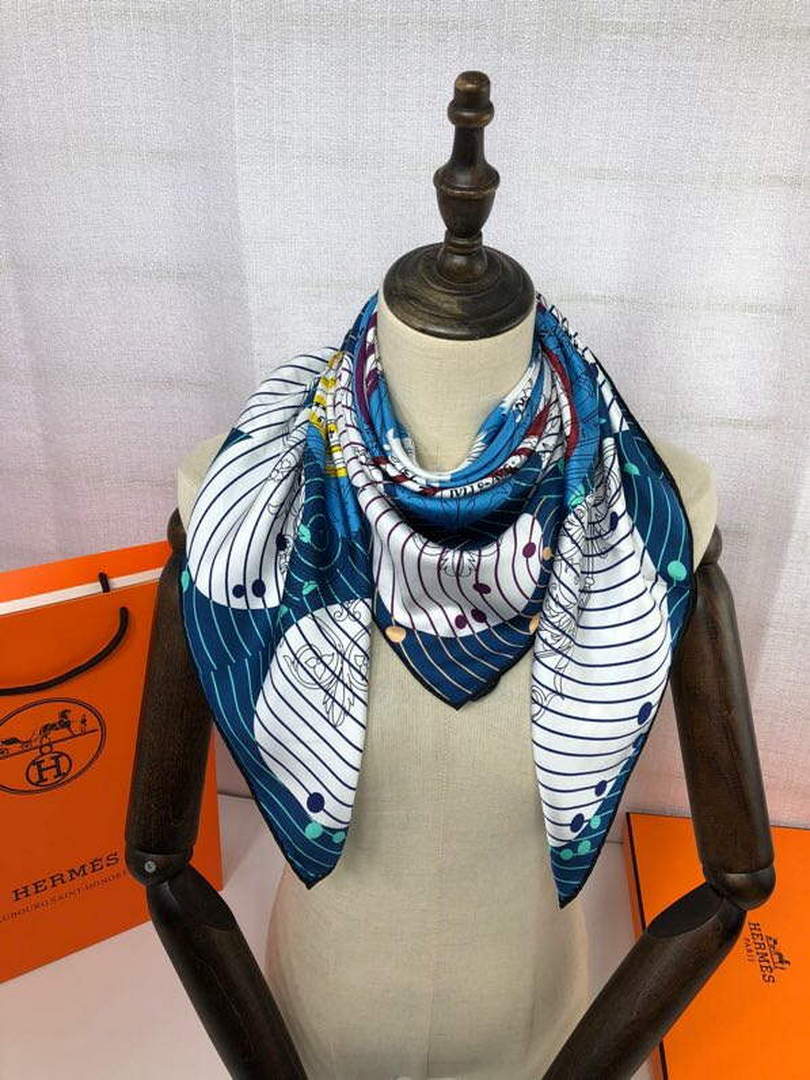 Hermes H001829S Scarves Cavalcades Scarf 90 H50009 - Default Title - View 1