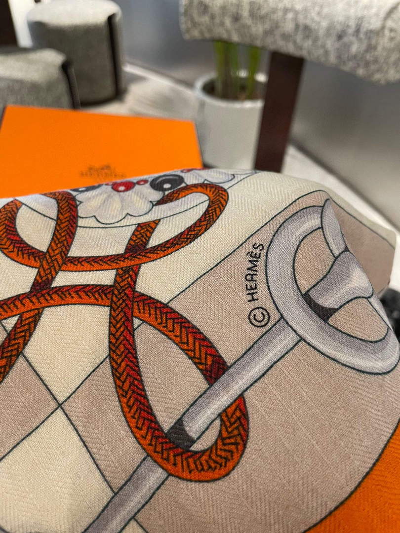 Hermes H001829S Scarves Cavalcades Scarf H50010