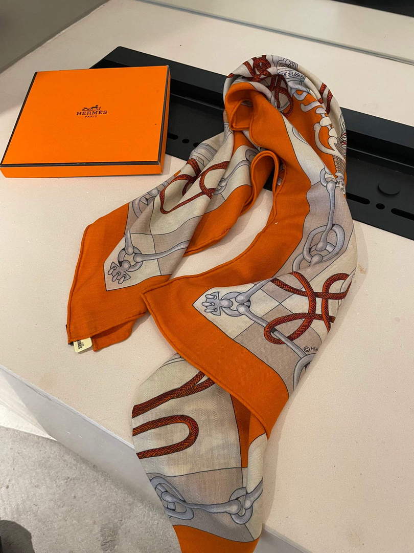 Hermes H001829S Scarves Cavalcades Scarf H50010