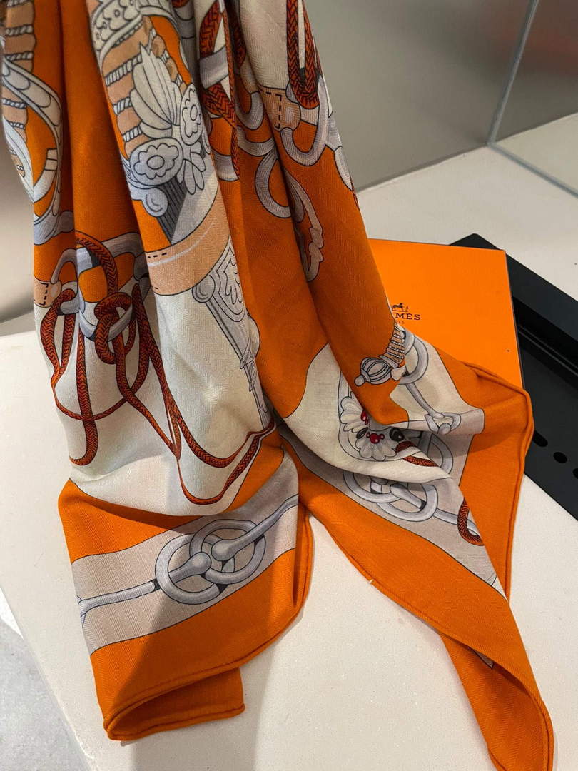 Hermes H001829S Scarves Cavalcades Scarf H50010