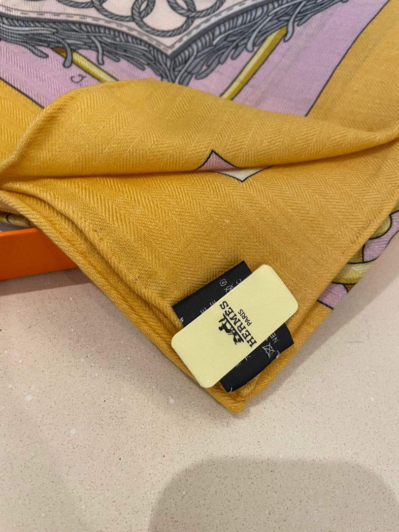 Hermes H001829S Scarves Cavalcades Scarf H50011