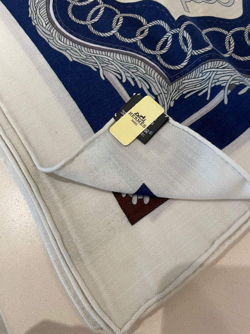 Hermes H001829S Scarves Cavalcades Scarf H50012