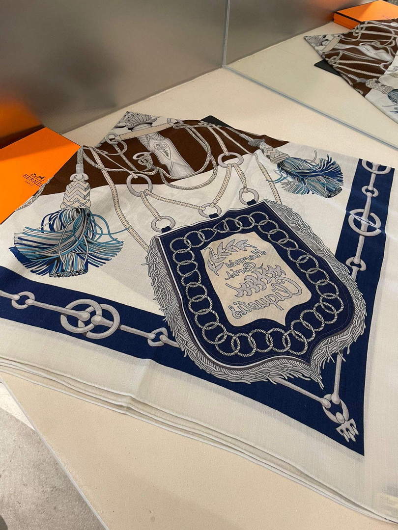 Hermes H001829S Scarves Cavalcades Scarf H50012