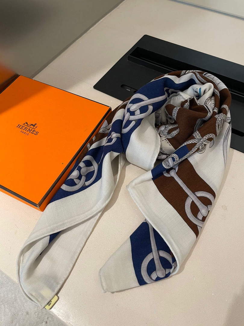 Hermes H001829S Scarves Cavalcades Scarf H50012