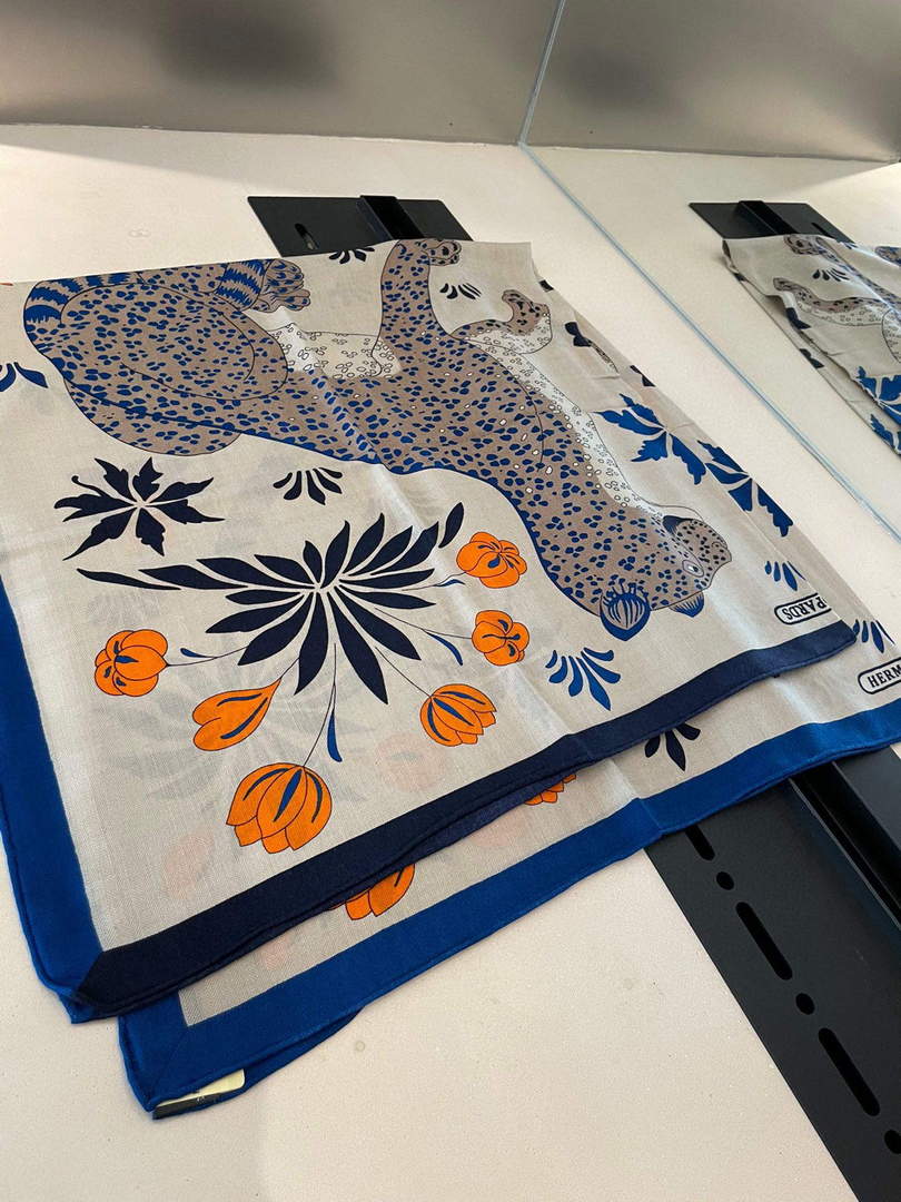 Hermes H001829S Scarves Cavalcades Scarf H50013