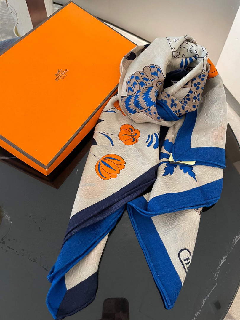 Hermes H001829S Scarves Cavalcades Scarf H50013 - Default Title - View 1