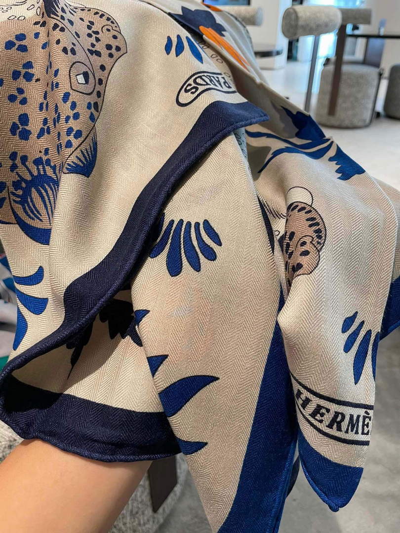 Hermes H001829S Scarves Cavalcades Scarf H50013