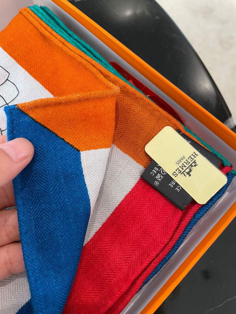 Hermes H001829S Scarves Cavalcades Scarf H50014