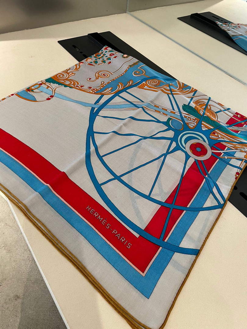 Hermes H001829S Scarves Cavalcades Scarf H50016