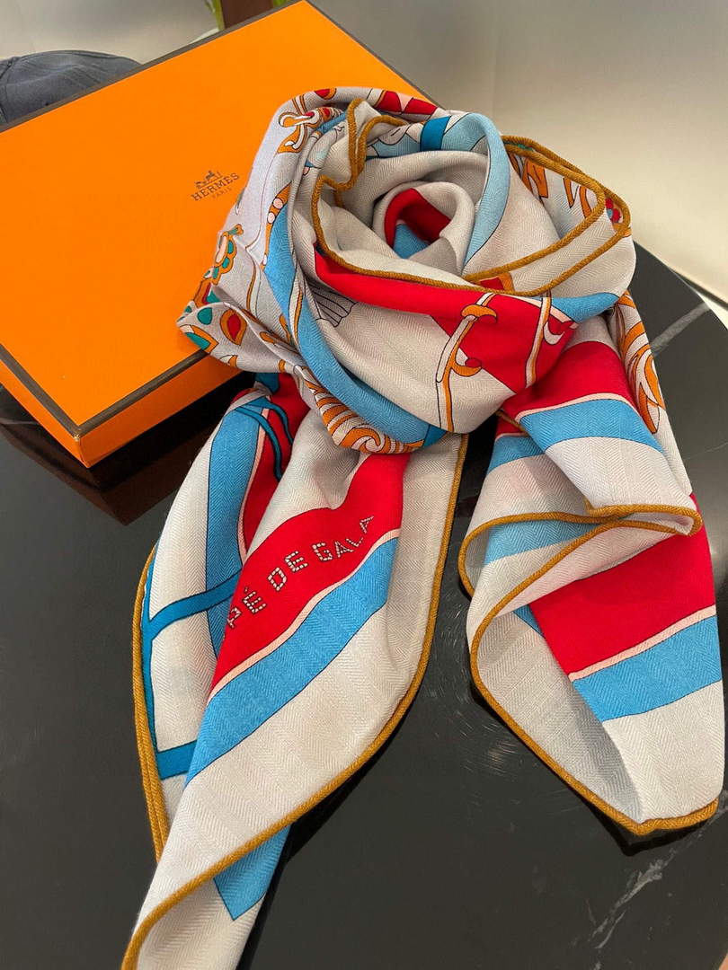 Hermes H001829S Scarves Cavalcades Scarf H50016 - Default Title - View 1