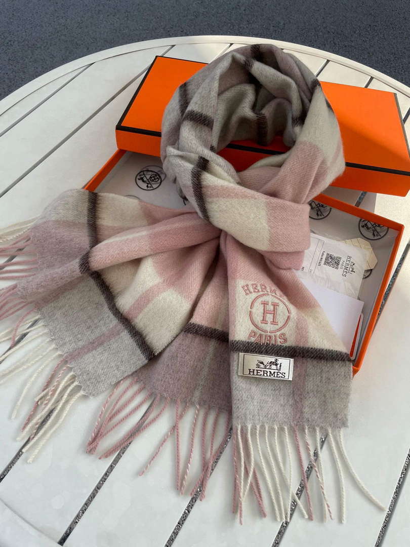 Hermes Scarves Fashion Scarf H22718 - Default Title - View 1