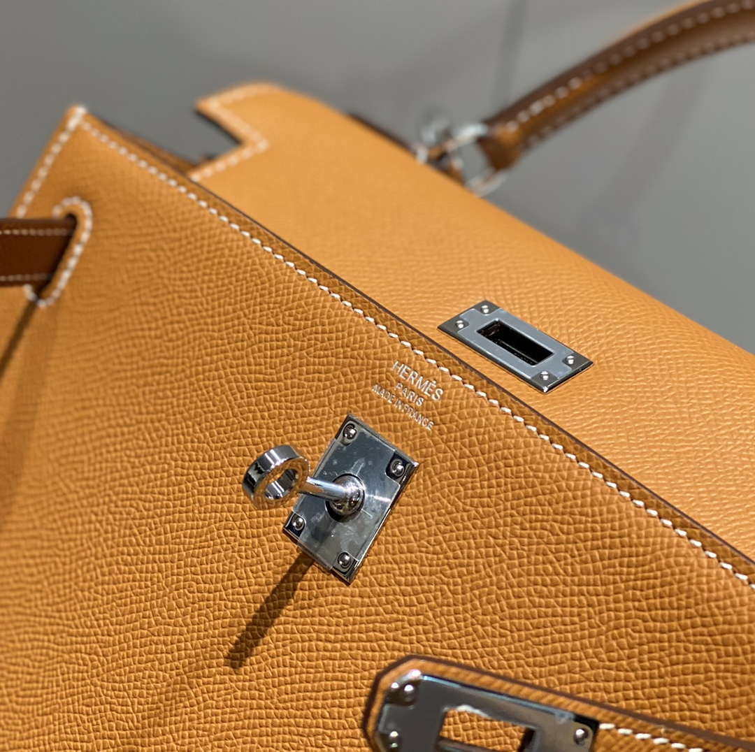 Hermes Sellier Kelly Epsom Leather Bag H213001