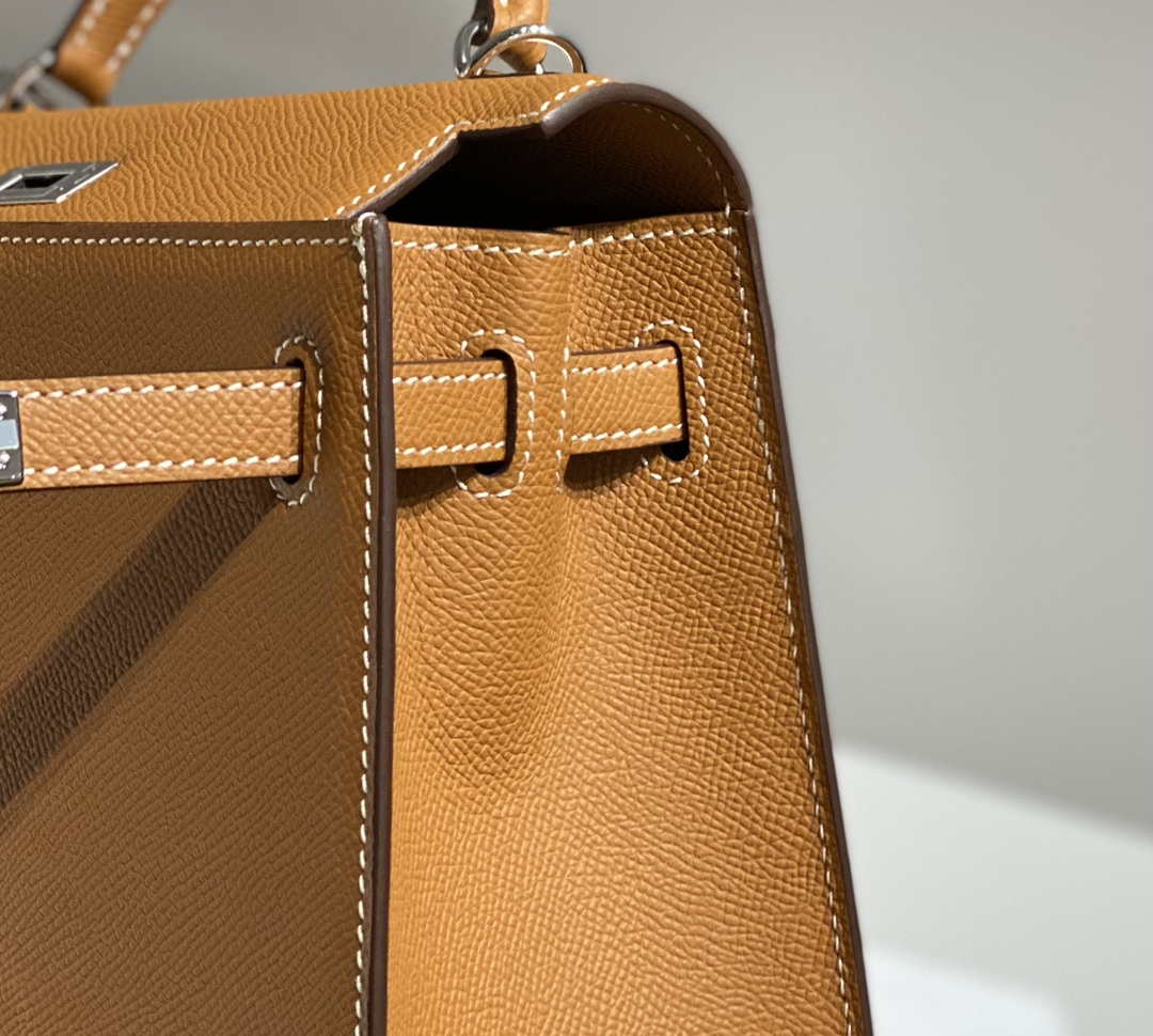Hermes Sellier Kelly Epsom Leather Bag H213001