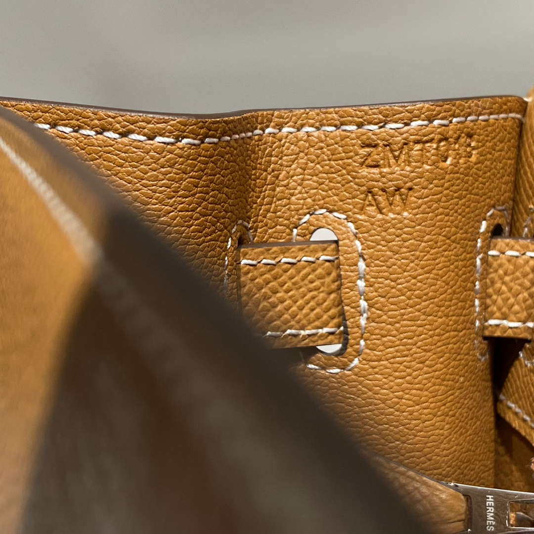 Hermes Sellier Kelly Epsom Leather Bag H213001