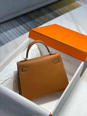 Hermes Sellier Kelly Epsom Leather Bag H213001 - Gold / 25cm x17 x 7 cm - View 11
