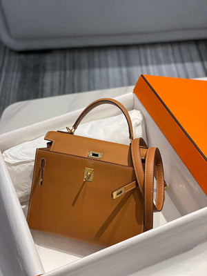 Hermes Sellier Kelly Epsom Leather Bag H213001 - Gold / 25cm x17 x 7 cm - View 13