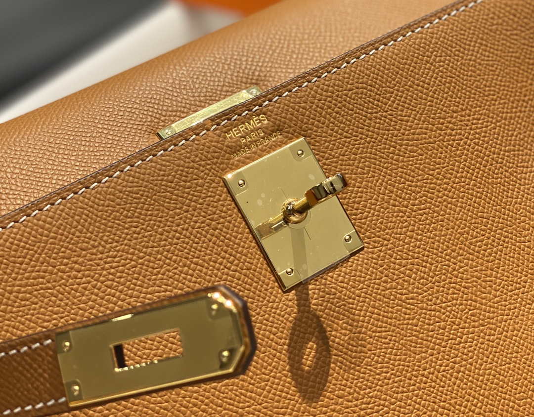 Hermes Sellier Kelly Epsom Leather Bag H213001