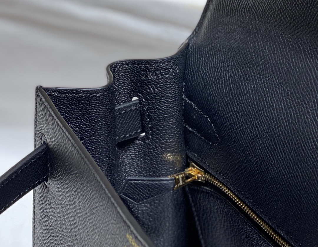Hermes Sellier Kelly Epsom Leather Bag H213002