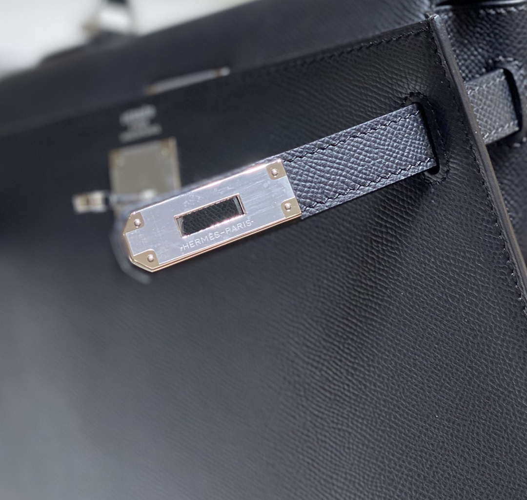 Hermes Sellier Kelly Epsom Leather Bag H213002