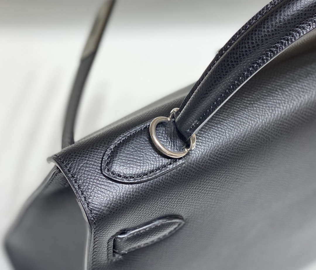 Hermes Sellier Kelly Epsom Leather Bag H213002