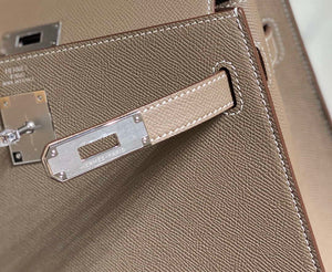 Hermes Sellier Kelly Epsom Leather Bag H213003 - Gold / 25cm x17 x 7 cm - View 15