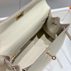 Hermes Sellier Kelly Epsom Leather Bag H213004 - Gold / 25cm x17 x 7 cm - View 17