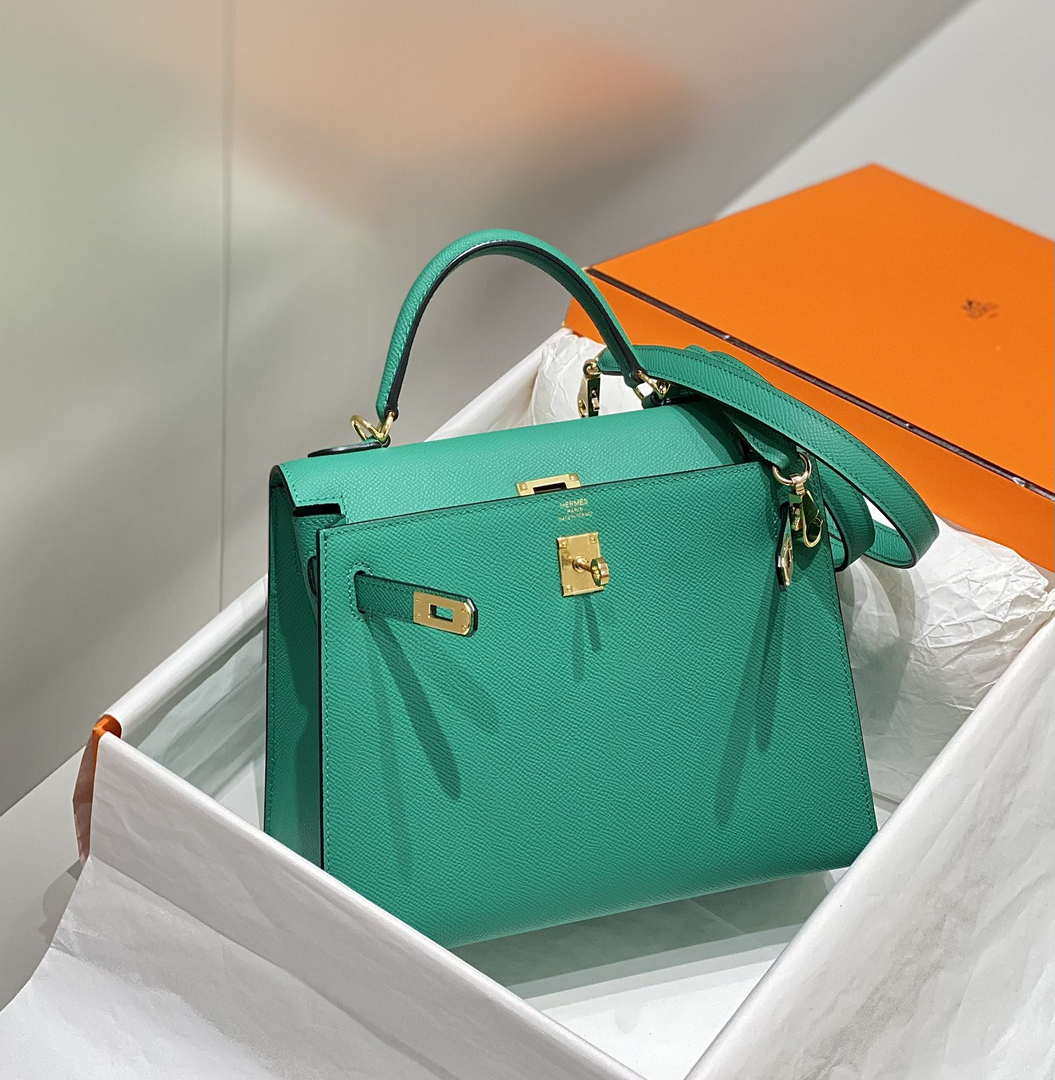 Hermes Sellier Kelly Epsom Leather Bag H213009