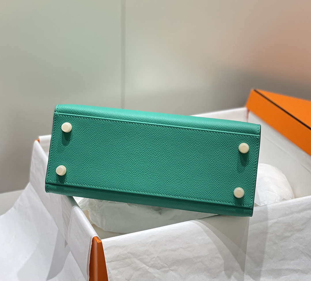 Hermes Sellier Kelly Epsom Leather Bag H213009