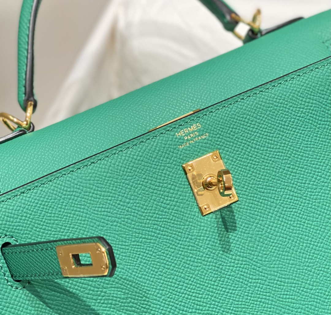 Hermes Sellier Kelly Epsom Leather Bag H213009