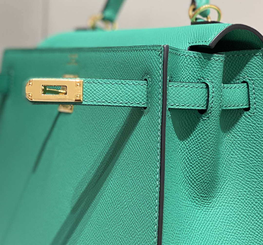 Hermes Sellier Kelly Epsom Leather Bag H213009