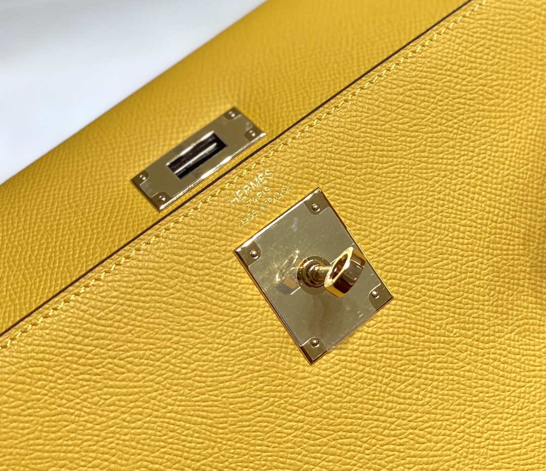 Hermes Sellier Kelly Epsom Leather Bag H213013
