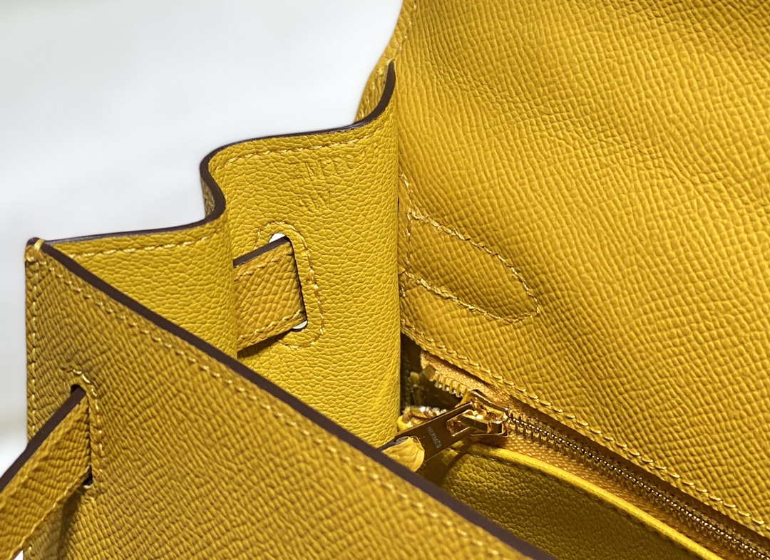 Hermes Sellier Kelly Epsom Leather Bag H213013