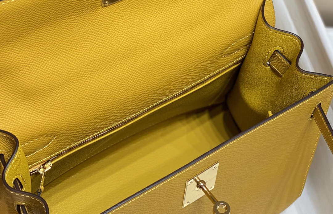 Hermes Sellier Kelly Epsom Leather Bag H213013