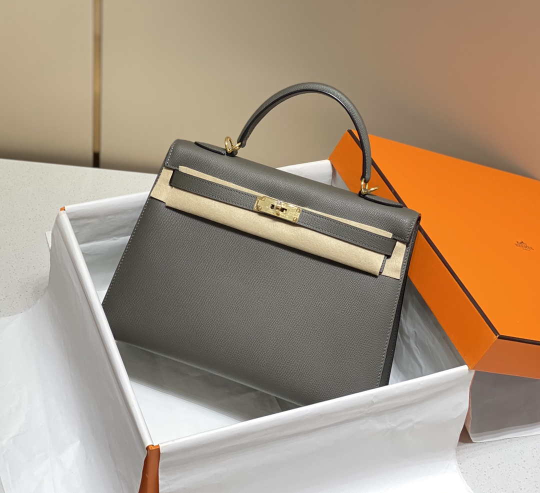 Hermes Sellier Kelly Epsom Leather Bag H213014 - 25cm x17 x 7 cm - View 1