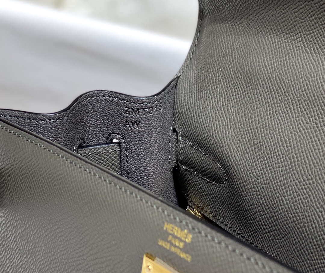 Hermes Sellier Kelly Epsom Leather Bag H213014