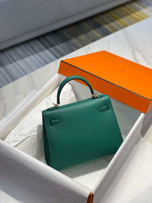 Hermes Sellier Kelly Epsom Leather Bag H213016 - 25cm x17 x 7 cm - View 2