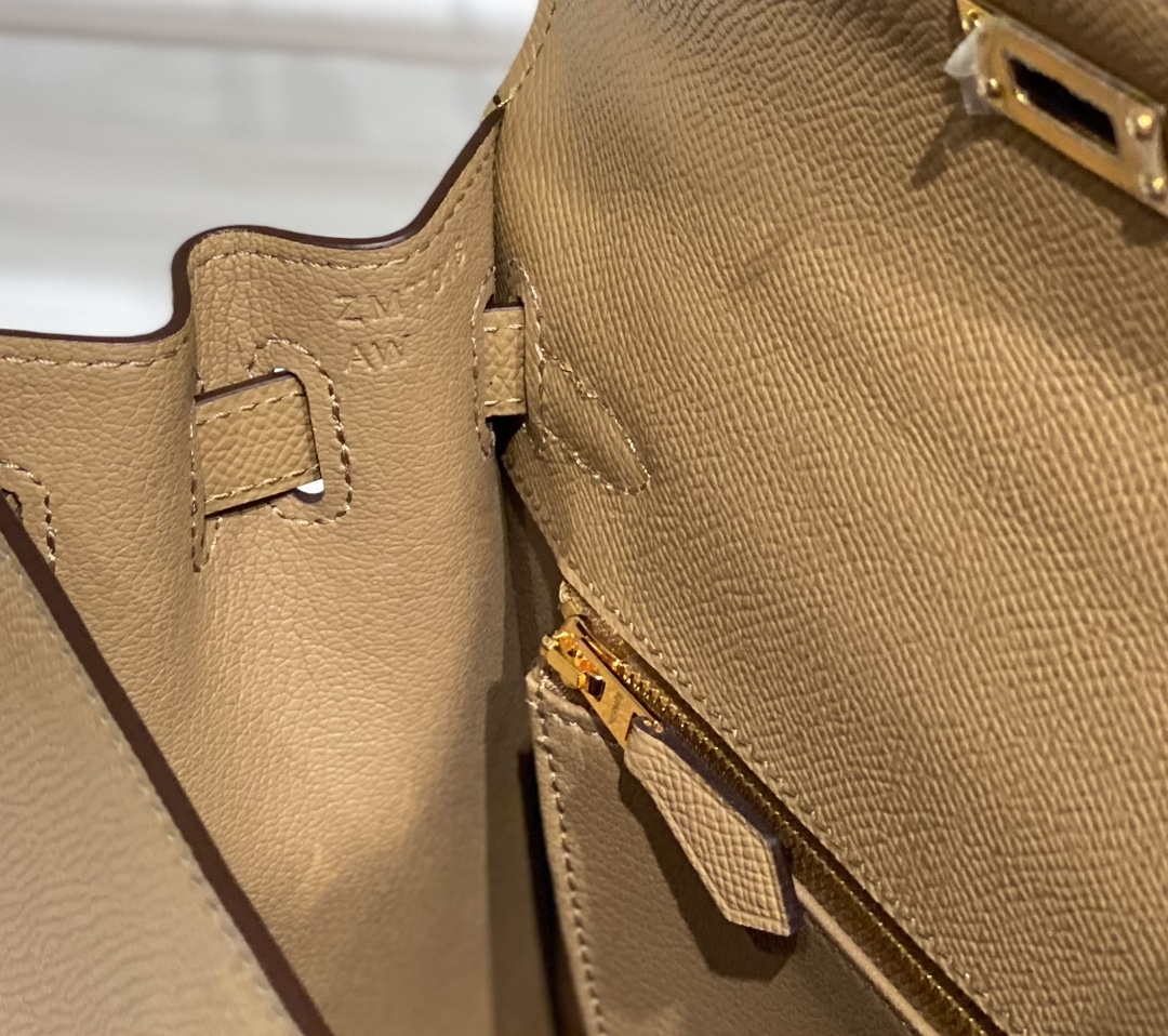 Hermes Sellier Kelly Epsom Leather Bag H213020