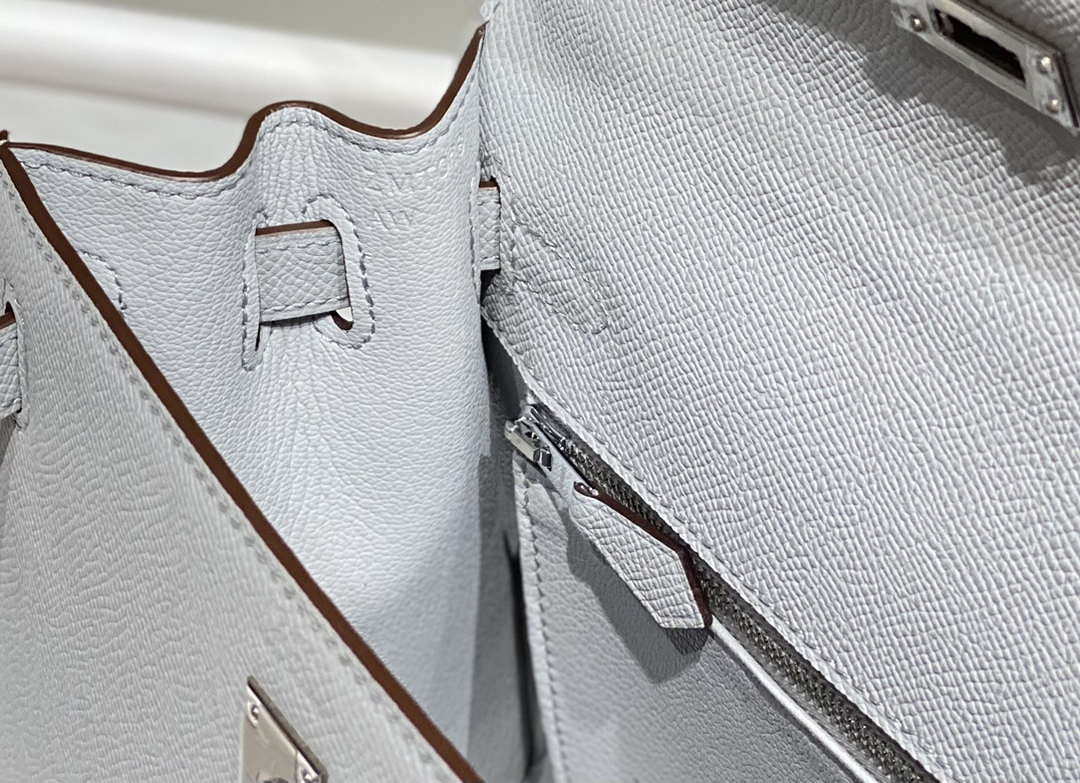 Hermes Sellier Kelly Epsom Leather Bag H213022 - 25cm x17 x 7 cm - View 10