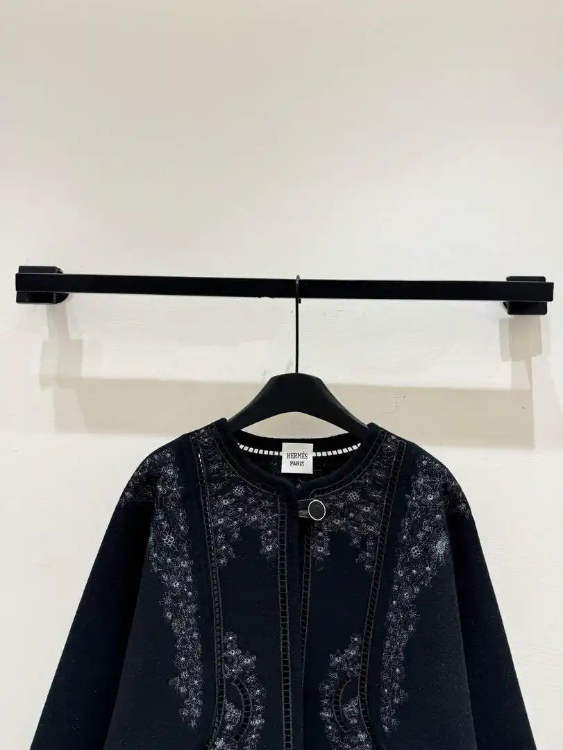 Hermes Women Embroidered hollow double-faced cashmere short coat H33367