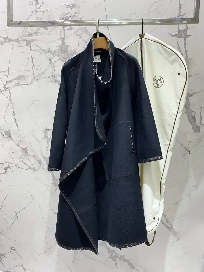 Hermes Women Loose-fitting cashmere coat with leather and rivet H33348