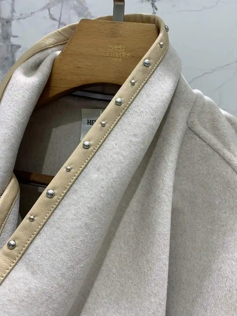 Hermes Women Loose-fitting cashmere coat with leather and rivet H33349