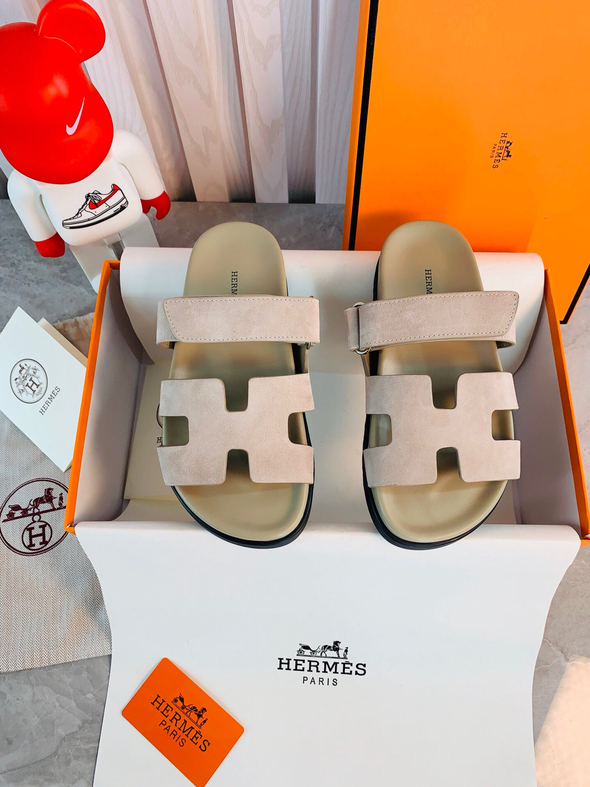 Hermes Women Men Izmir sandal Sheep Skin H222851 - 35 - View 1