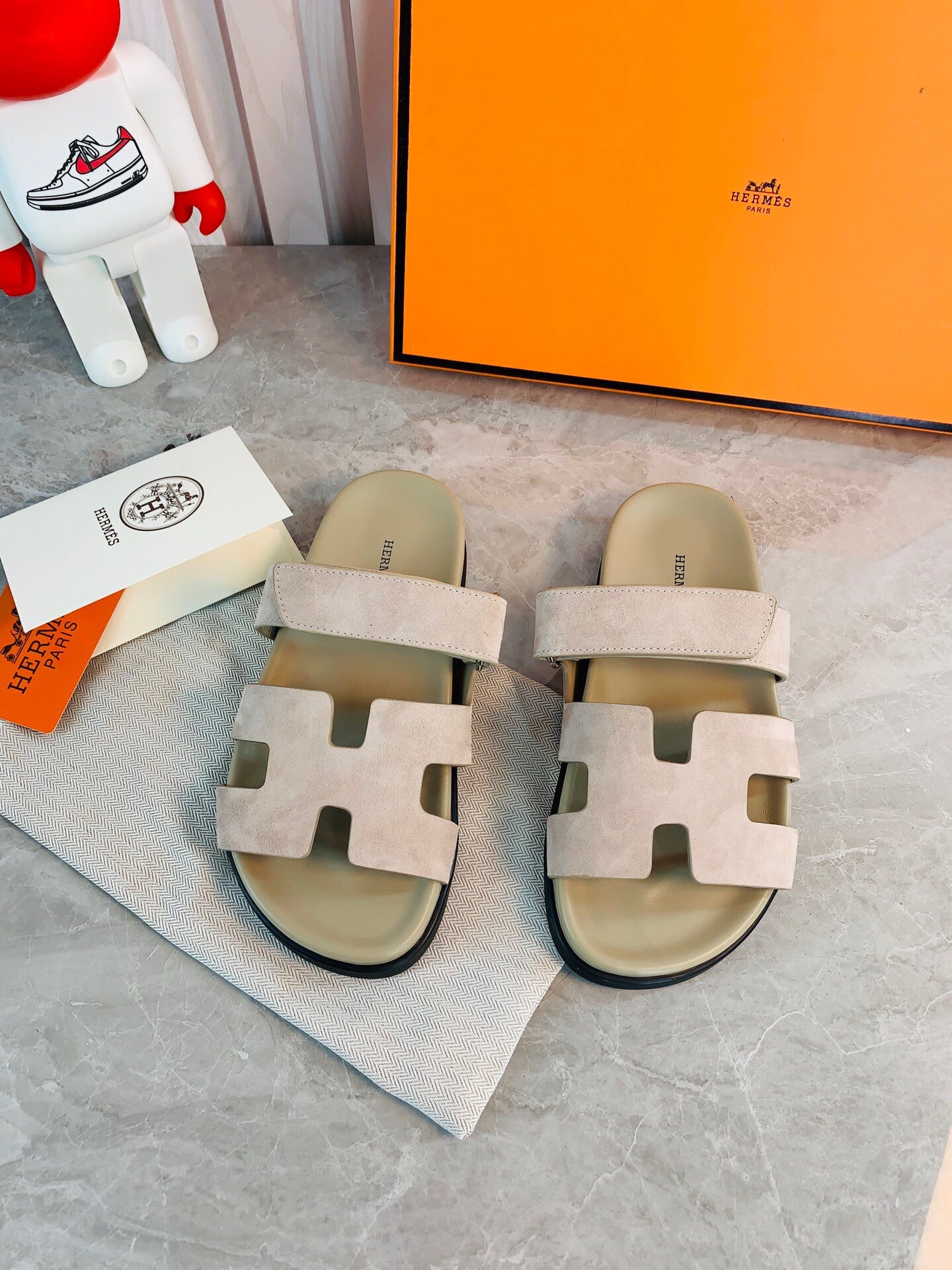 Hermes Women Men Izmir sandal Sheep Skin H222851