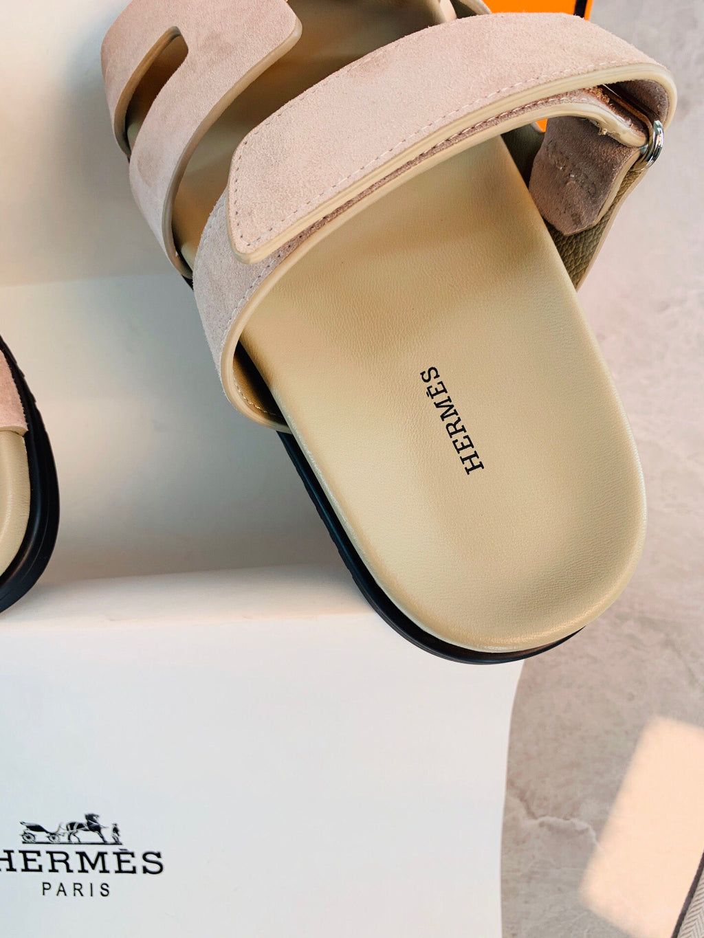 Hermes Women Men Izmir sandal Sheep Skin H222851