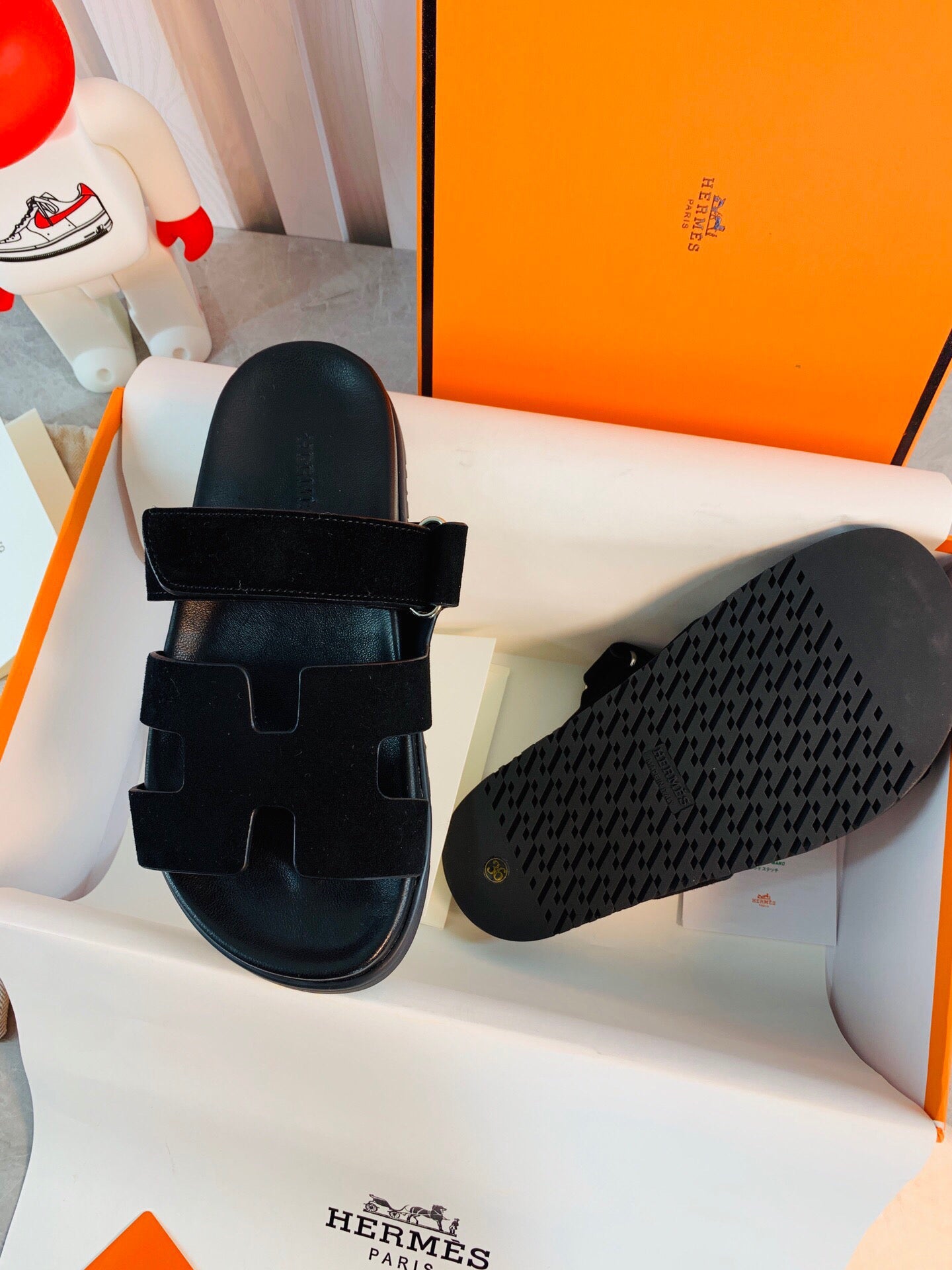 Hermes Women Men Izmir sandal Sheep Skin H222852