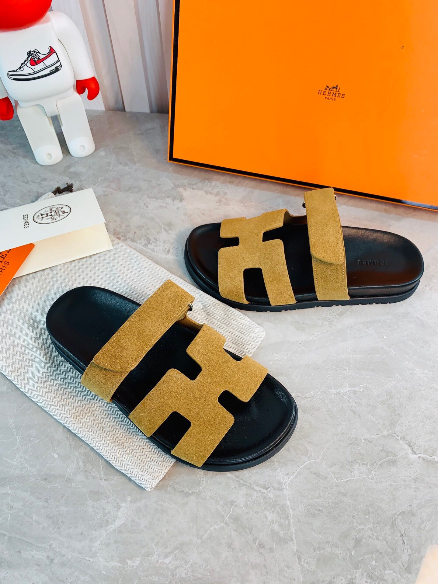 Hermes Women Men Izmir sandal Sheep Skin H222853